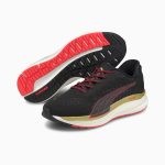 Puma Magnify Nitro Damen Laufschuh schwarz/gold