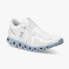 On Cloud 5 W running shoe women white chambray seitlich von außen