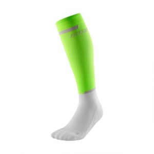 CEP the run socks tall v4 Laufsocken Kompression white green