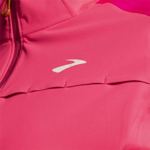 Brooks High Point Waterproof Jacket, Damen Laufjacke, hyper pink/ fuchsia, logo vorne
