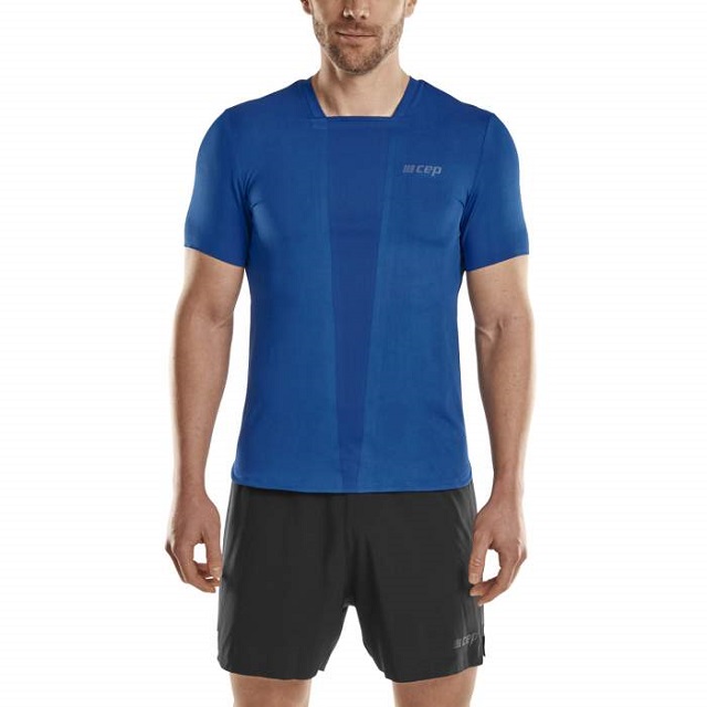 CEP The Run Shirt Short Sleeve v4, Herren Laufshirt, blau, vorne