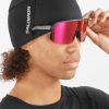 Salomon Winter training Beanie deep black typ mit brille