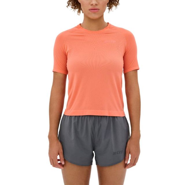 CEP Ultralight Seamless Shirt Short Sleeve coral damen vorne