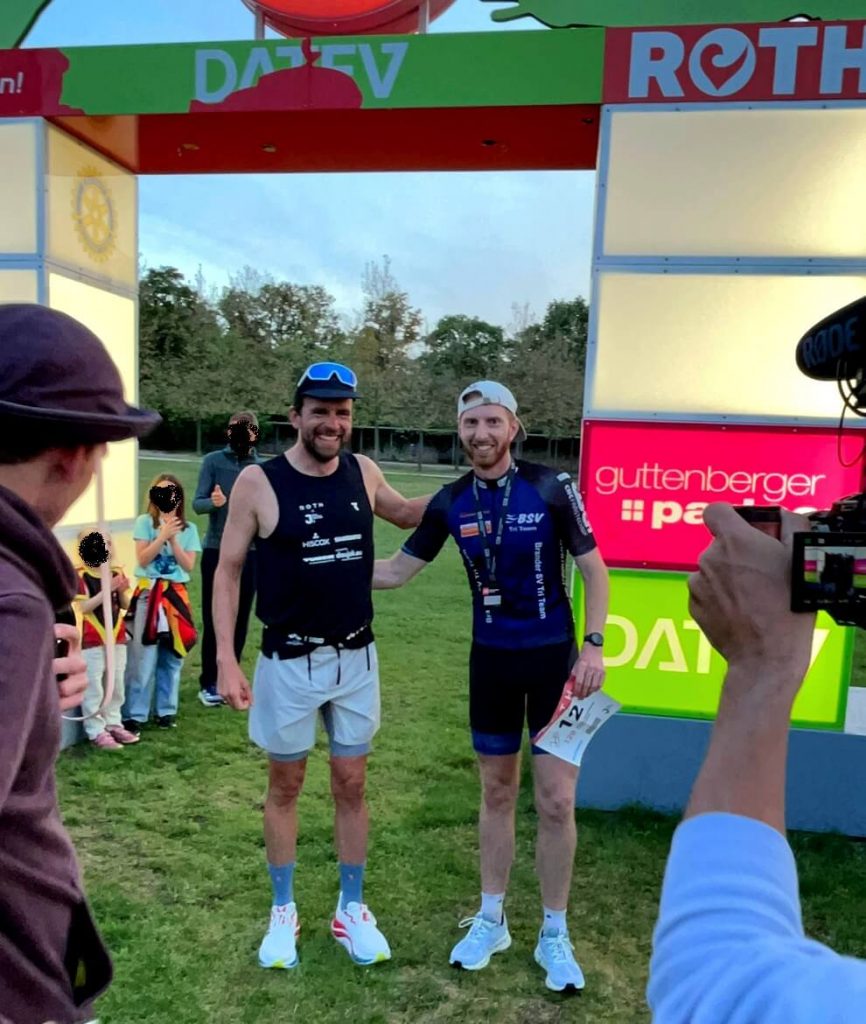 Jonas Deichmann und Jens in Roth