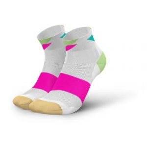 incylence ultralight socks low cut strikes short white pink von vorne