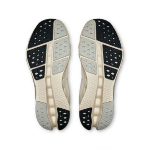 On Cloudsurfer 2 Ivory/Ivory schuhsohle