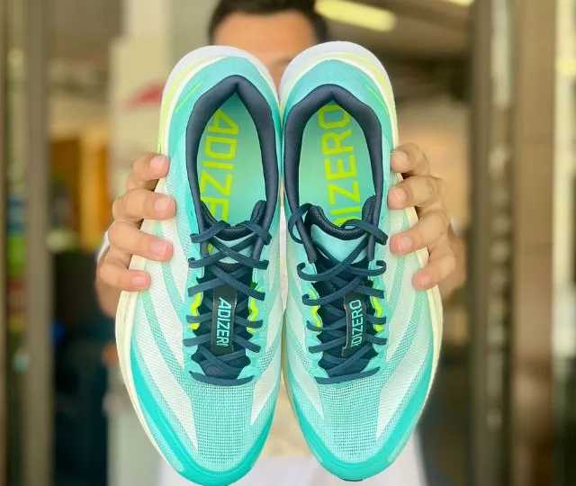 Adidas Adizero Boston 13 flash aqua testbericht