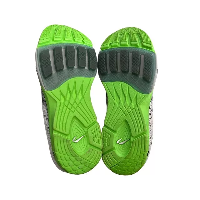 Newton Distance 5 graugrün schuhsohle