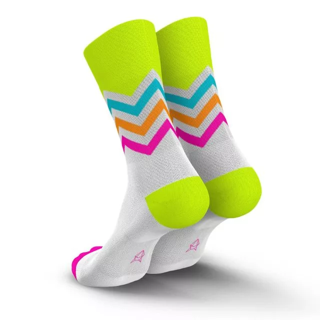 INCYLENCE RUNNING VOLTS CANARY PINK hinten