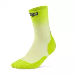 CEP Core Run Edt. Fade Compression Socks Mid Cut w limeblue vorne